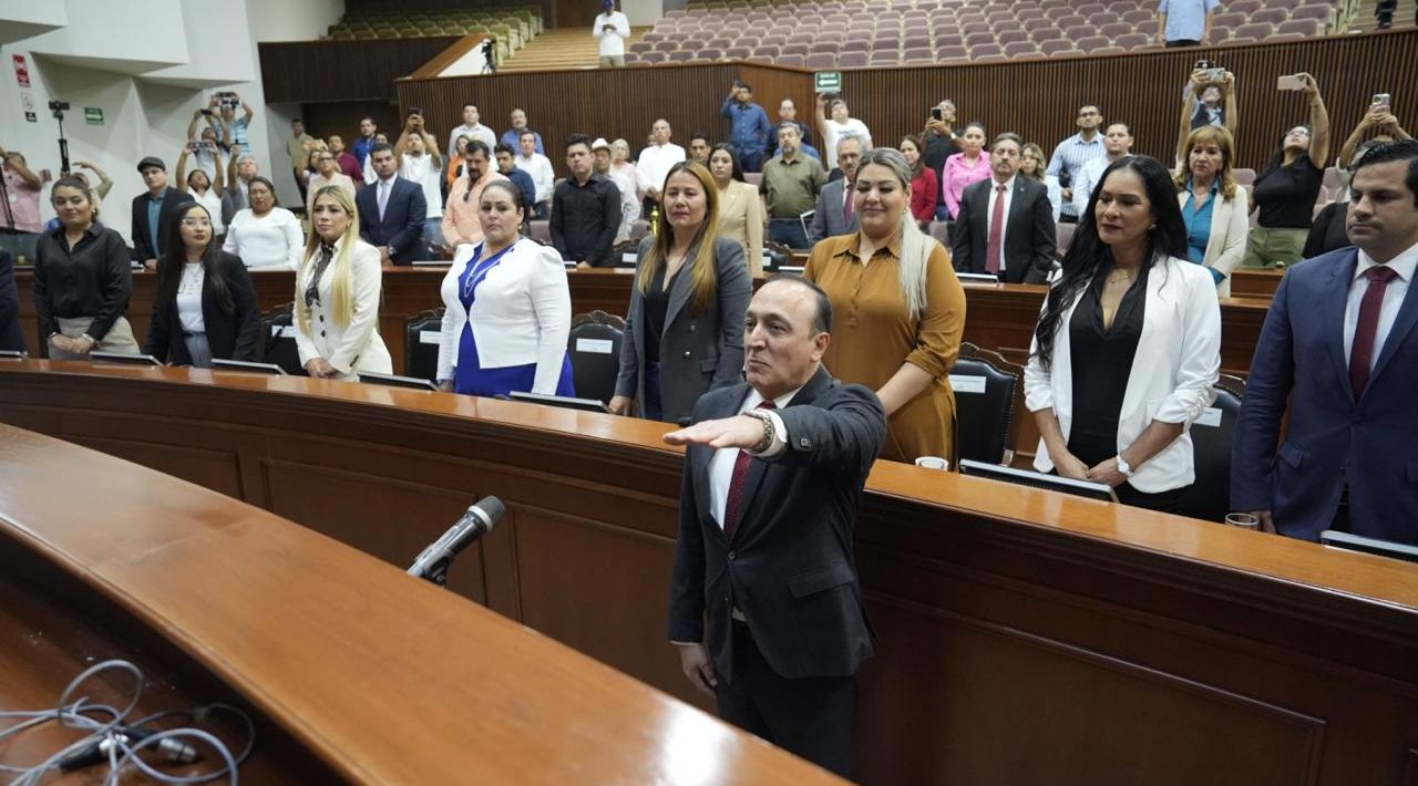 Es Antonio Menéndez alcalde sustituto de Ahome, releva en el cargo a Gerardo Vargas