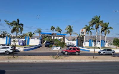 Atacan con armas de fuego moteles en salida sur de Culiacán