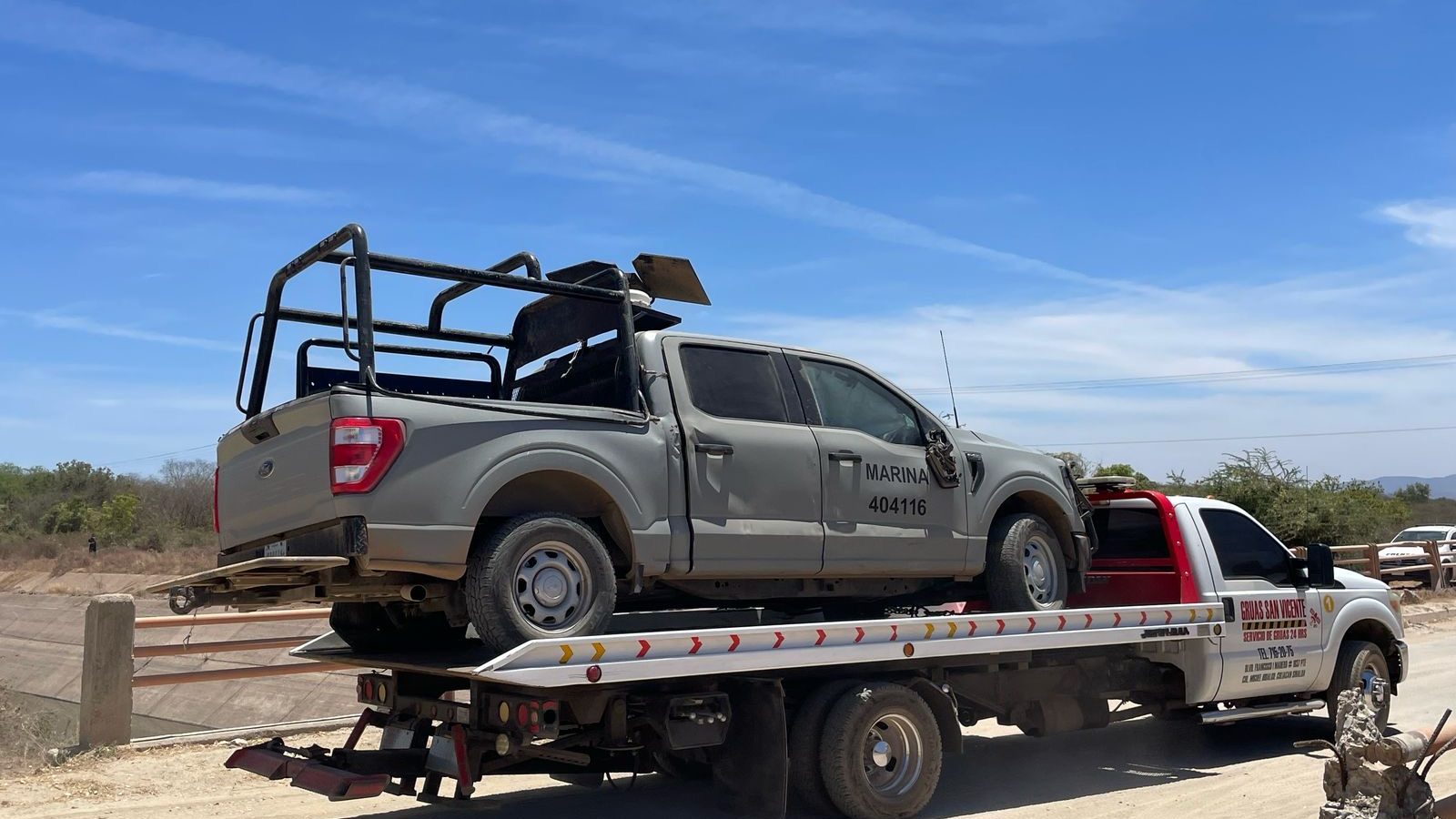 Se vuelca unidad de la Marina, durante una persecución en Mojolo