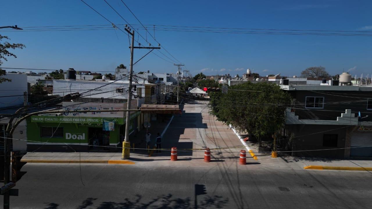 Inaugura Estrella Palacios, la rehabilitación sanitaria de la calle Agustín Melgar, en la Juárez