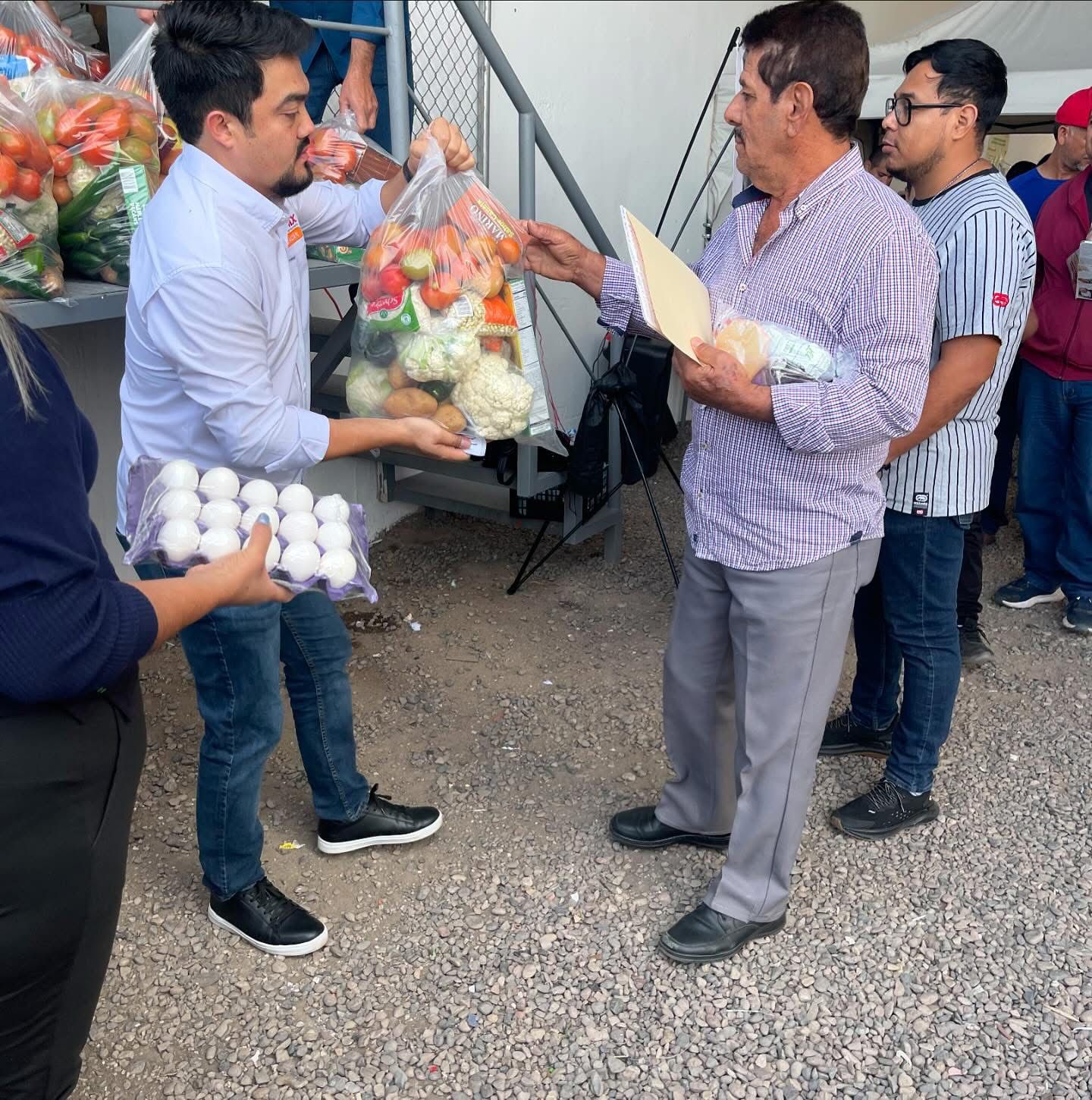 Aumenta en un 300% la demanda en el Banco de Alimentos de Culiacán; lanzan campaña “Un día para compartir”