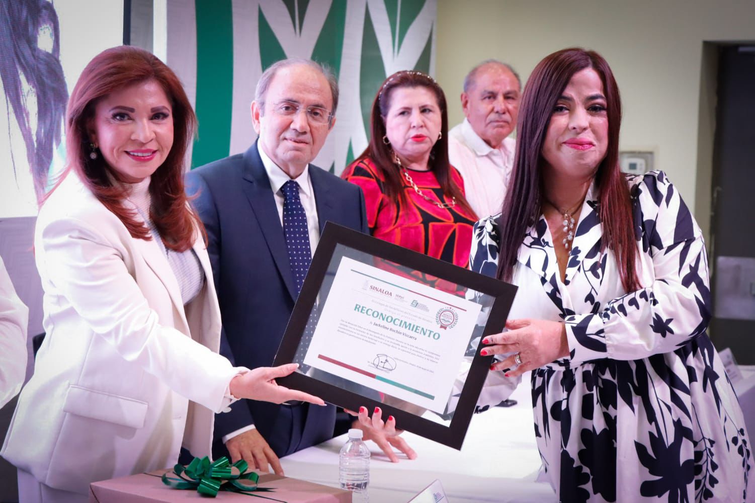 COBAES reconoce la vocación y excelencia de sus docentes con el “Mérito Docente 2025”.