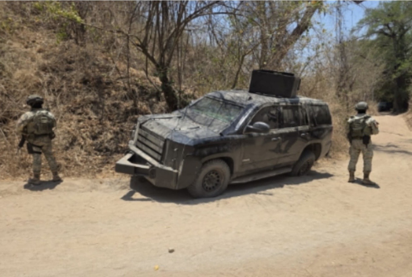 Enfrentamientos entre grupos delictivos que busca la plaza, deja bloqueos en San Ignacio.
