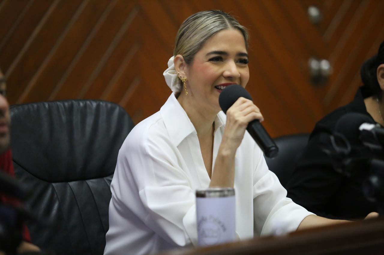 Exponen mazatlecos peticiones en Cabildo Abierto.