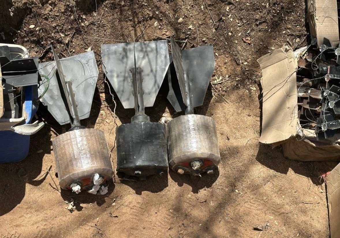 Aseguran área de concentración de artefactos explosivos improvisados en Elota