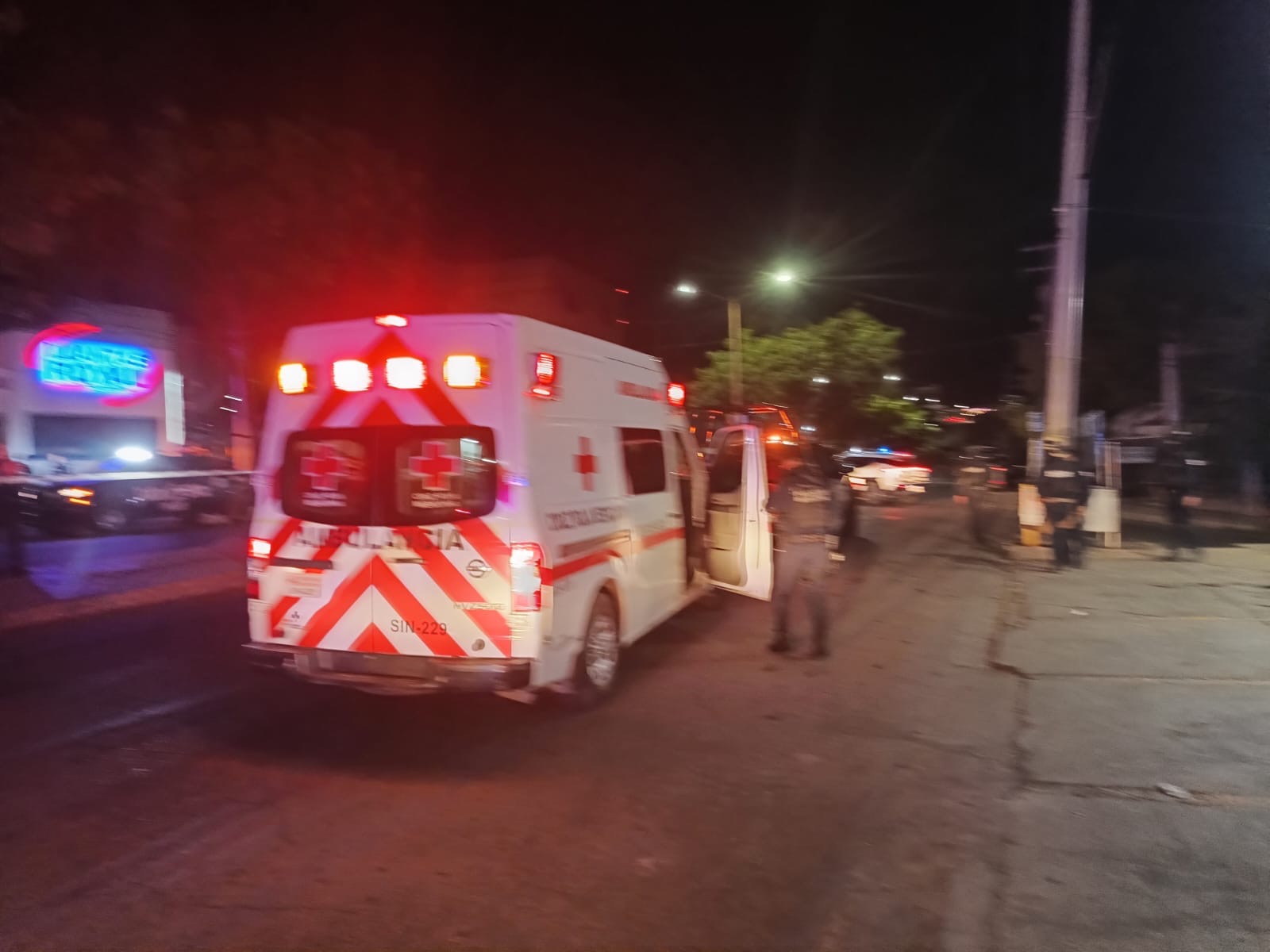 Ingresa al hospital general hombre herido con arma blanca.