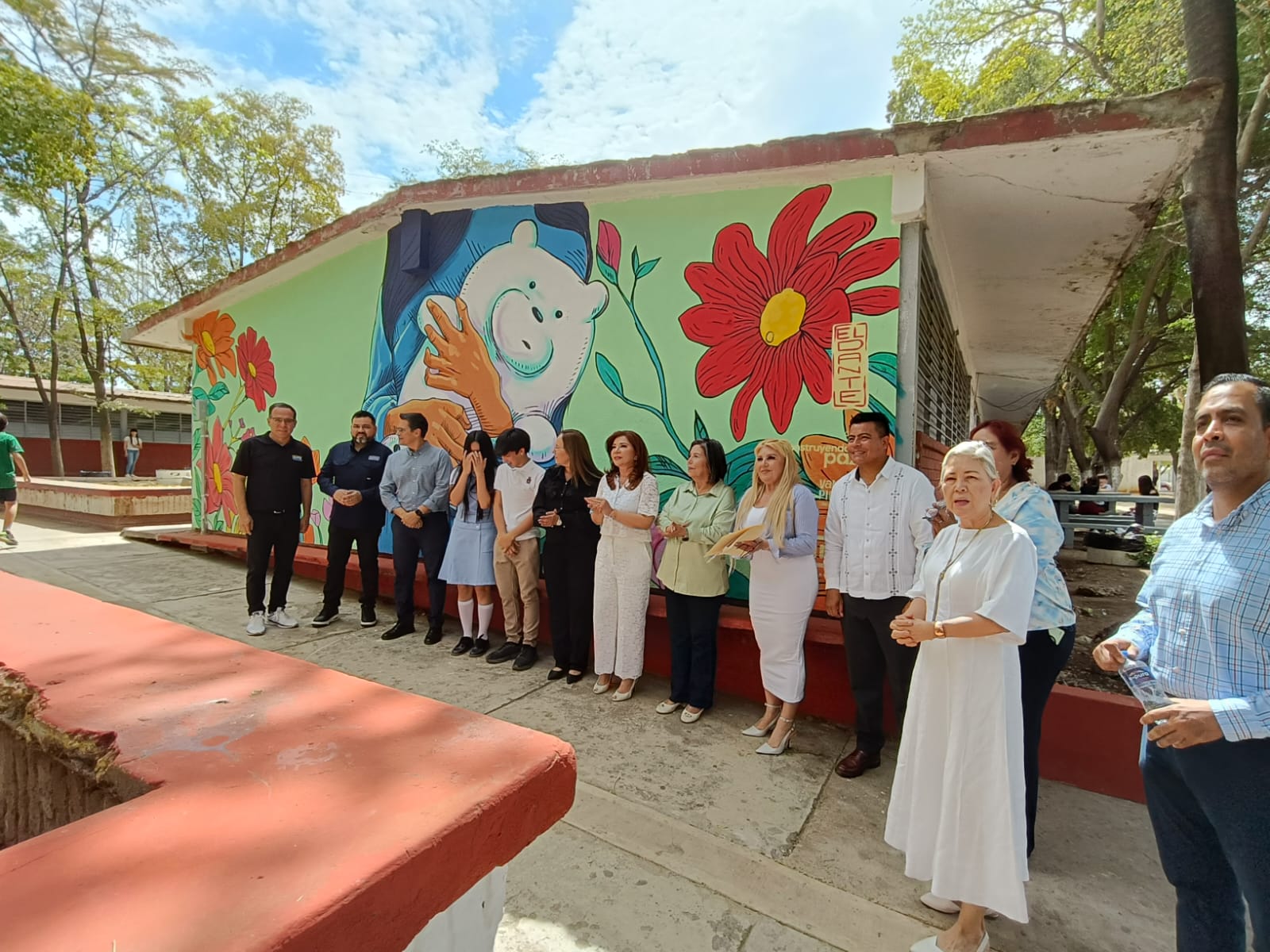 SEPyC entrega murales y aula de medios digitales a escuela donde estudiaba la fallecida menor Danna Sofía