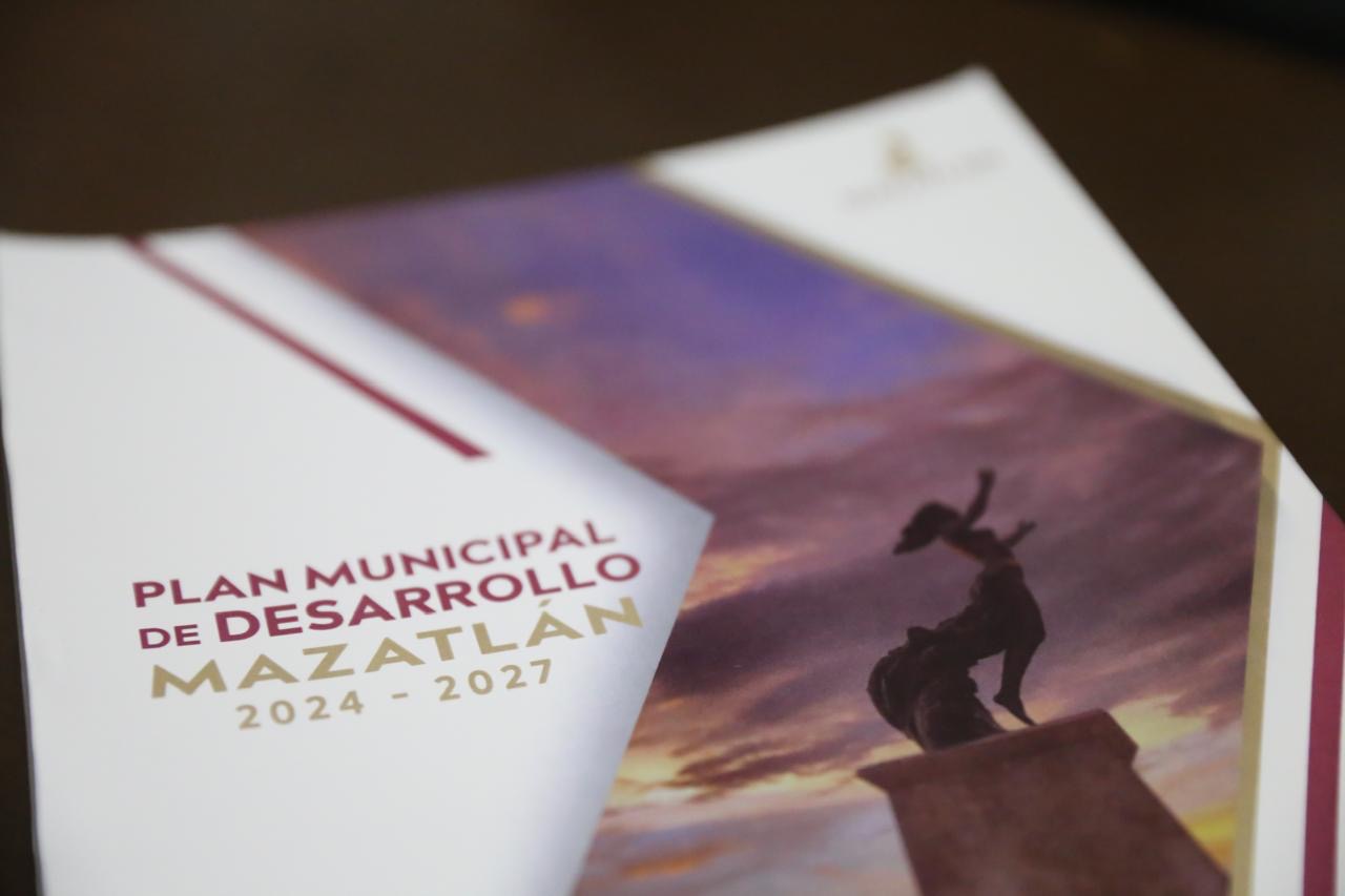 Recibe críticas de regidores de oposición en el Cabildo de Mazatlan, el Plan Municipal de Desarrollo