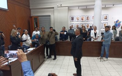 Inconforme regidora del PRI por protesta del juez cívico en Mazatlán.